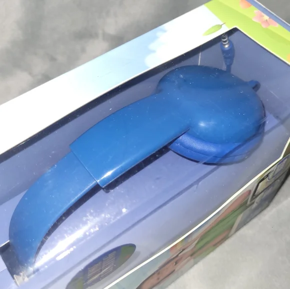 2 x Kids Headphones w/mic. - Picture 13 of 16